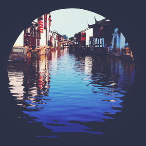 日韩美女深夜福利
