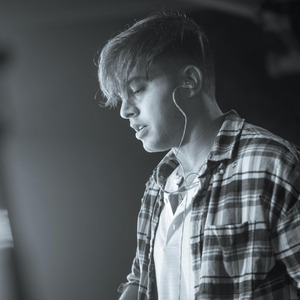 日韩美女深夜福利
